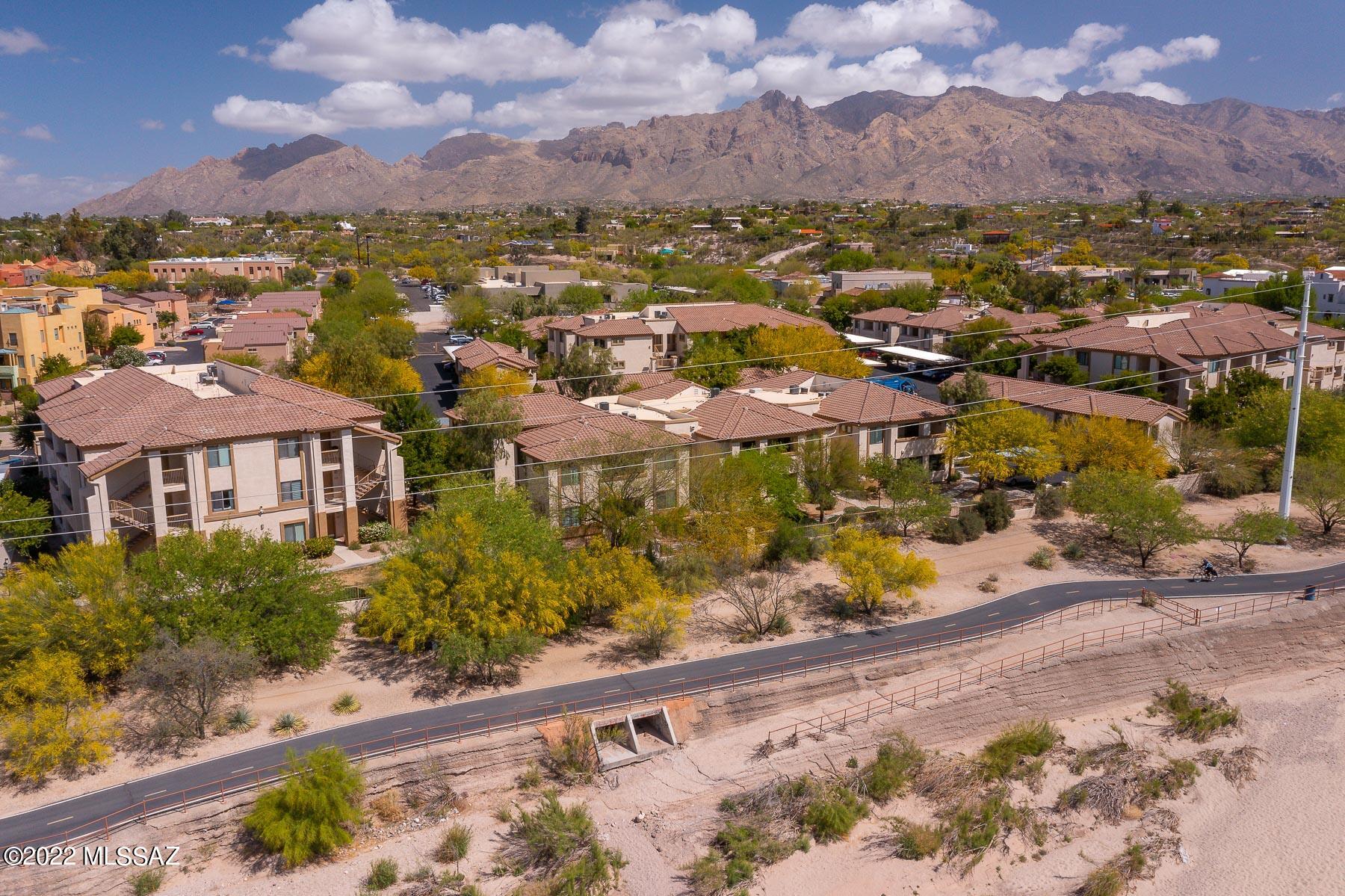 2550 East River Road, Unit 18204 Tucson, AZ 85718 - Photo 34 of 46
