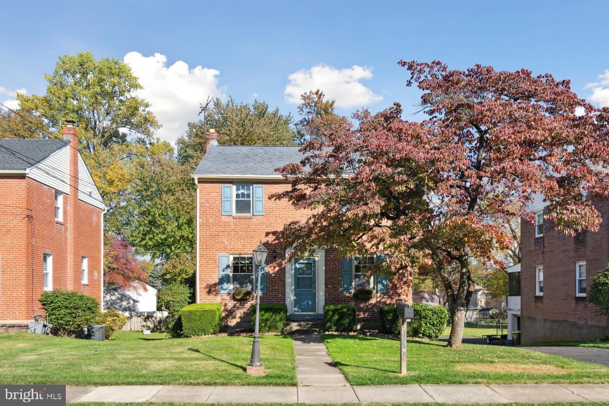 705 Grant Avenue Willow Grove, PA 19090 - Photo 2 of 20 Love the street presence