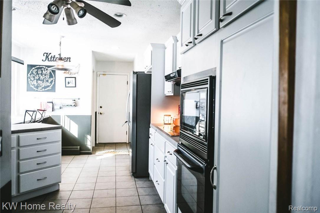 2970 Lacota Road Waterford, MI 48328 - Photo 13 of 40 2970_Lacota_Rd013.jpg