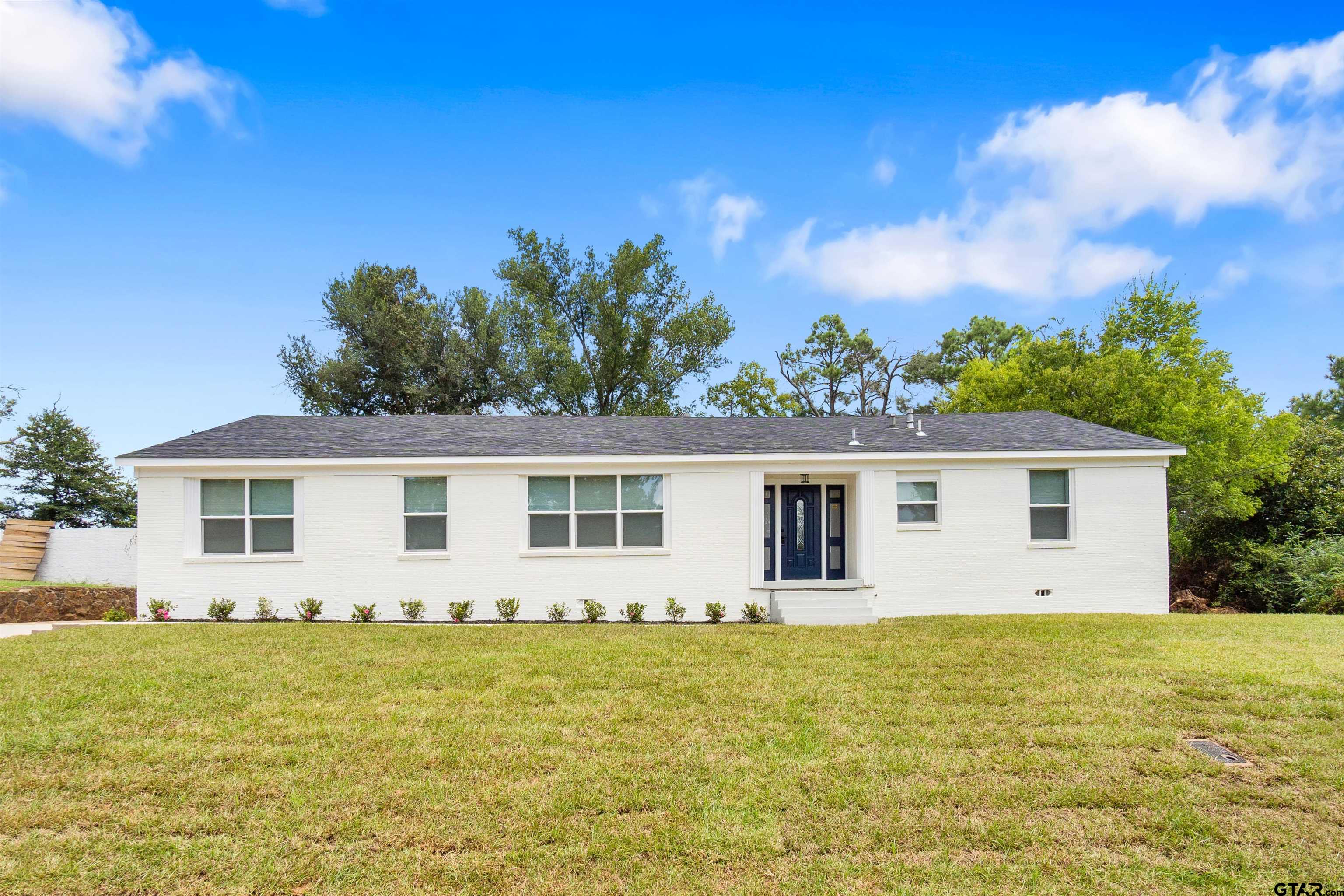 1025 South Azalea Dr