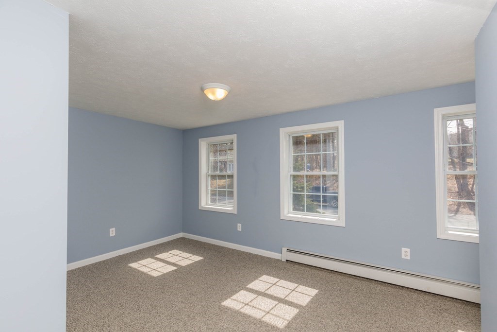 86 Jackson Hill Road Gardner, MA 01440 - Photo 11 of 16 Gallery Image 11