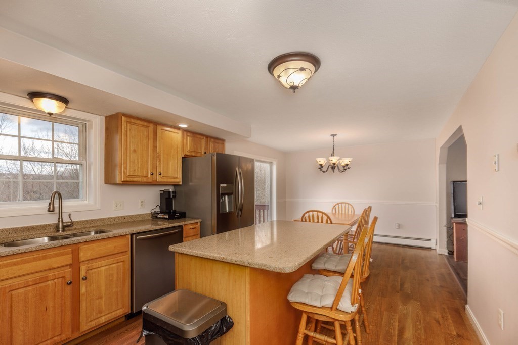 86 Jackson Hill Road Gardner, MA 01440 - Photo 3 of 16 Gallery Image 3
