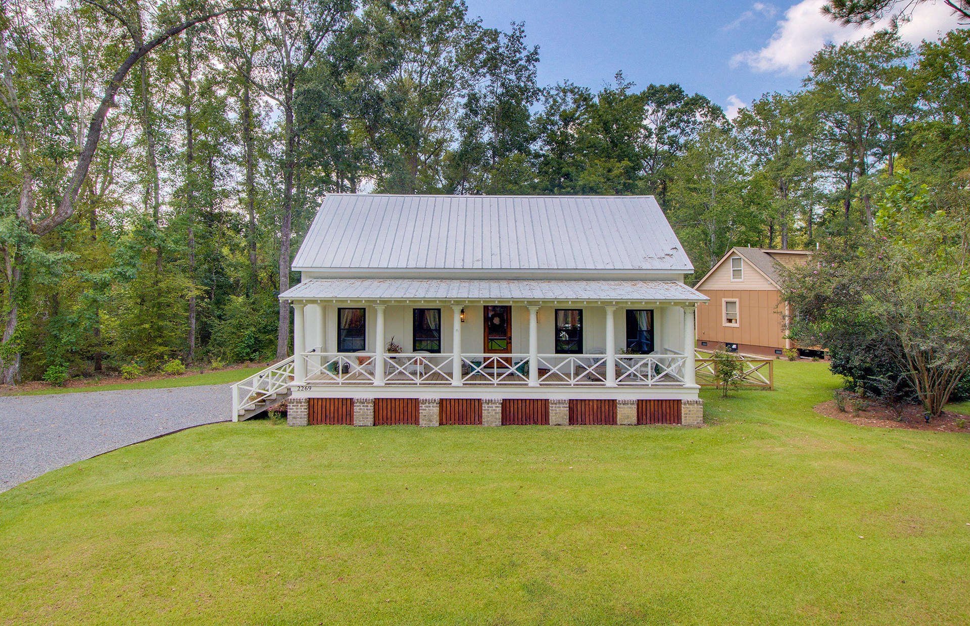 2269 Old Beech Hill Road Ridgeville, SC 29472 - Photo 3 of 38 1