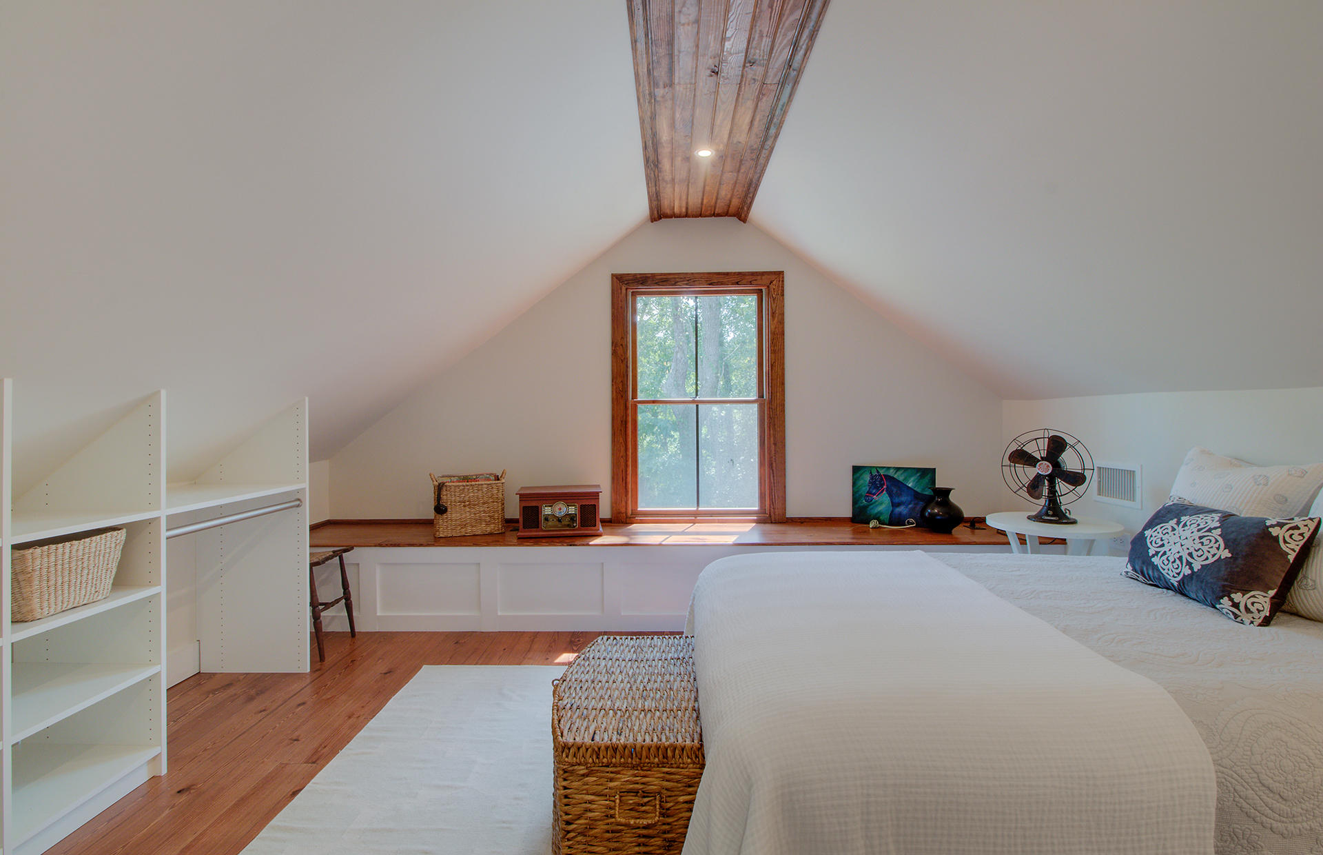 2269 Old Beech Hill Road Ridgeville, SC 29472 - Photo 24 of 38 Guest Bedroom