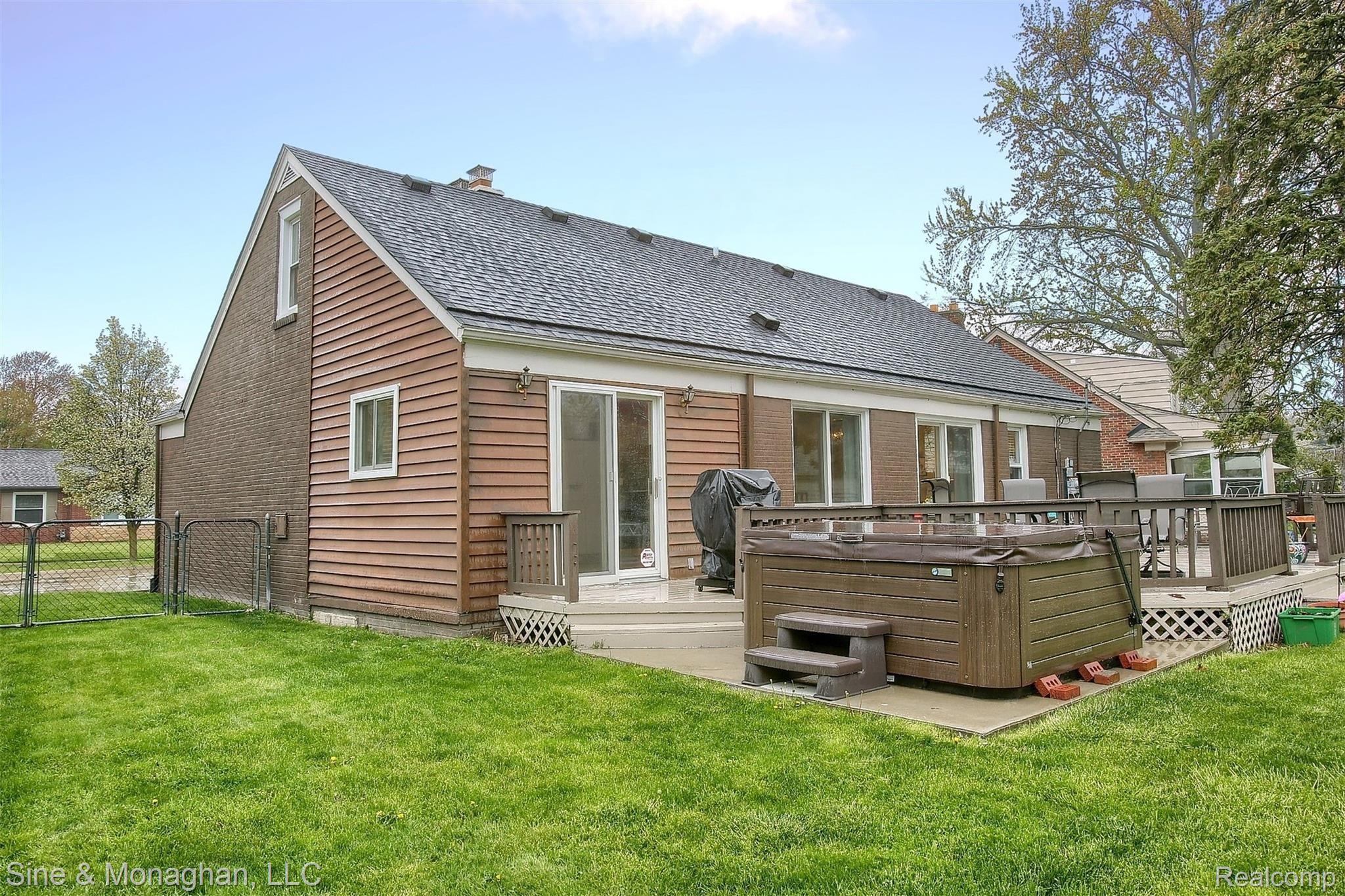 1151 Torrey Road Grosse Pointe, MI 48236 - Photo 28 of 30 28-Rear 2nd View.jpg