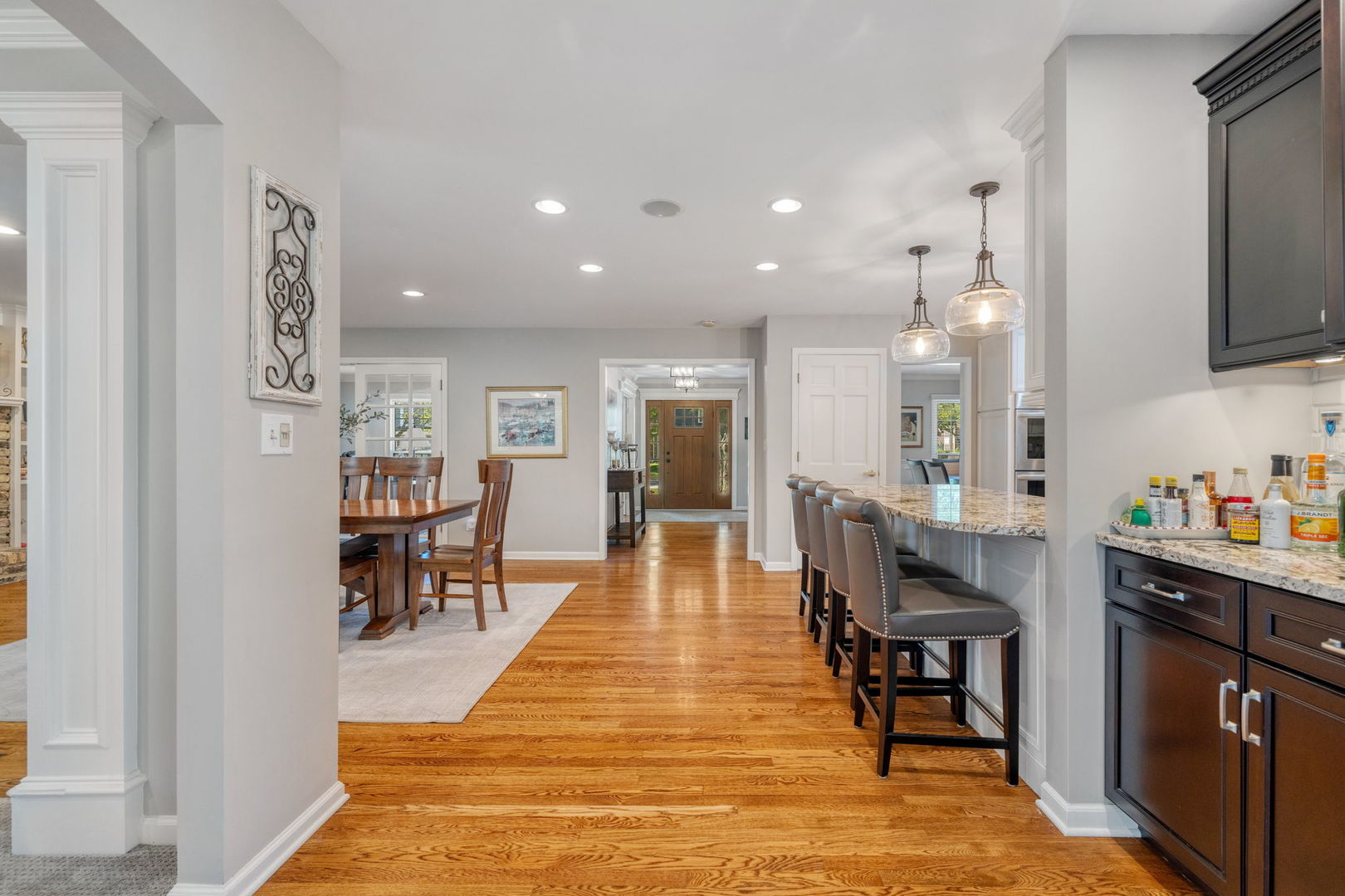 453 Brighton Drive Wheaton, IL 60189 - Photo 12 of 40