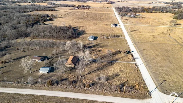 $500,000 | 52.63 Acres M/l East 1900th Road, Baldwin City, KS 66006