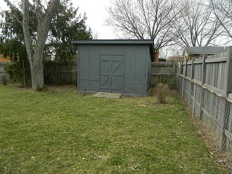 5335 West Ridgewood Road Springfield, OH 45503 - Photo 3 of 25