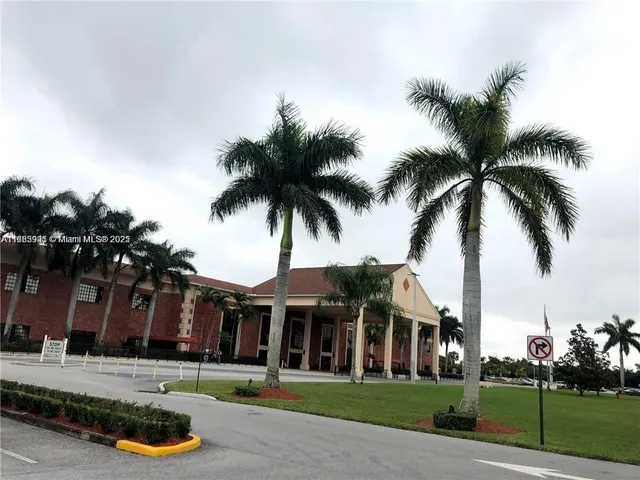 $1,350 | Century Village West, Boca Raton, FL 33434