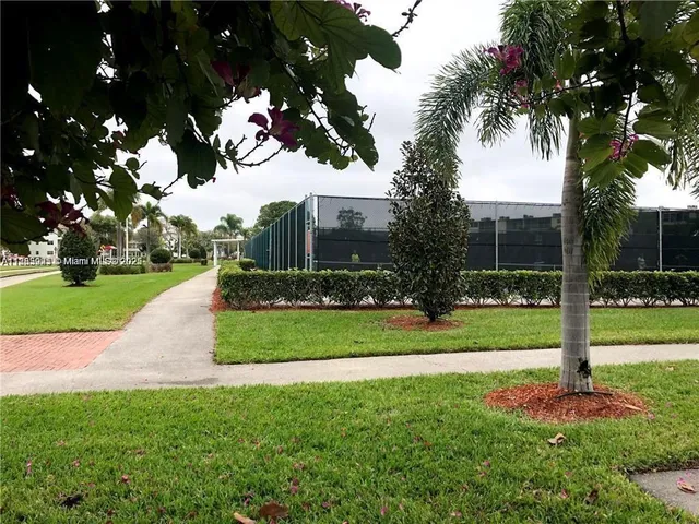 $1,350 | Century Village West, Boca Raton, FL 33434
