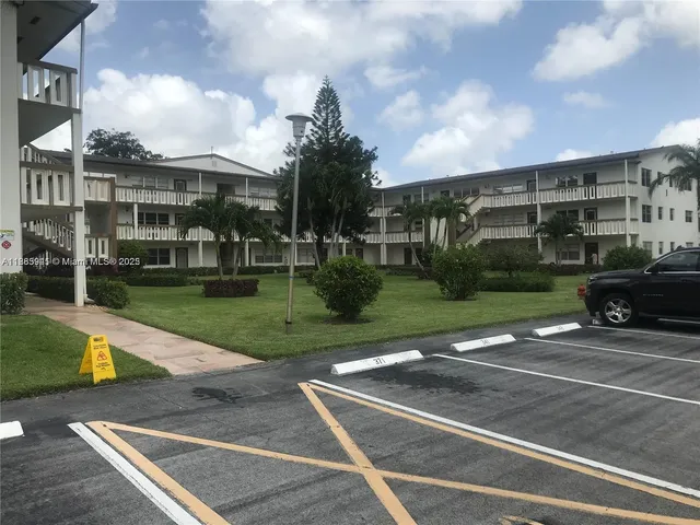 $1,350 | Century Village West, Boca Raton, FL 33434