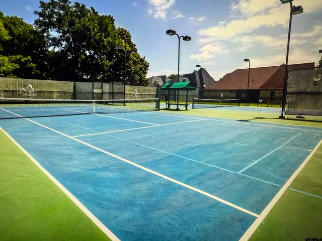 a view of a tennis court