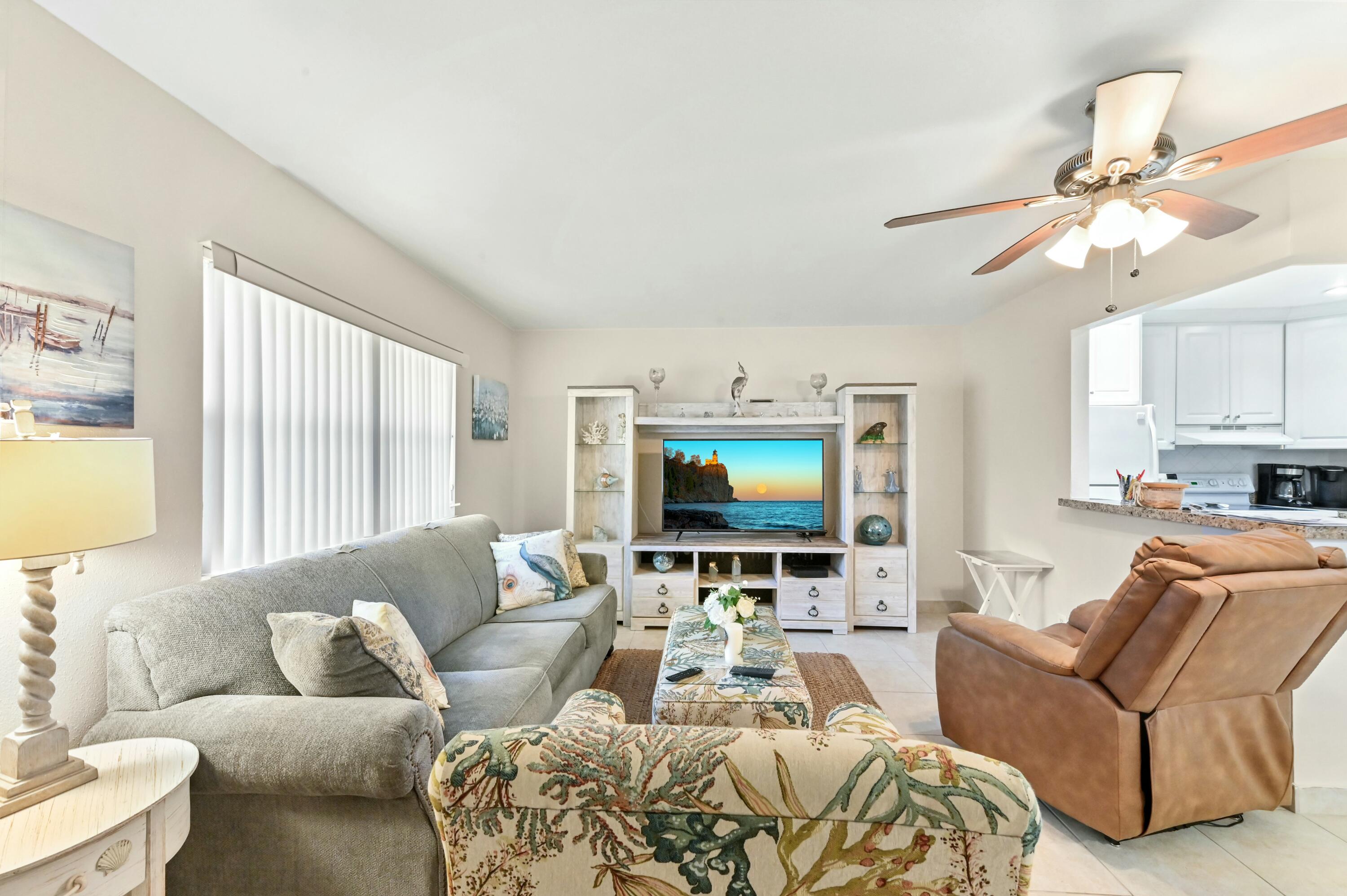 91 Waterford D Delray Beach, FL 33446 - Photo 6 of 37 tempImageGu6j5X