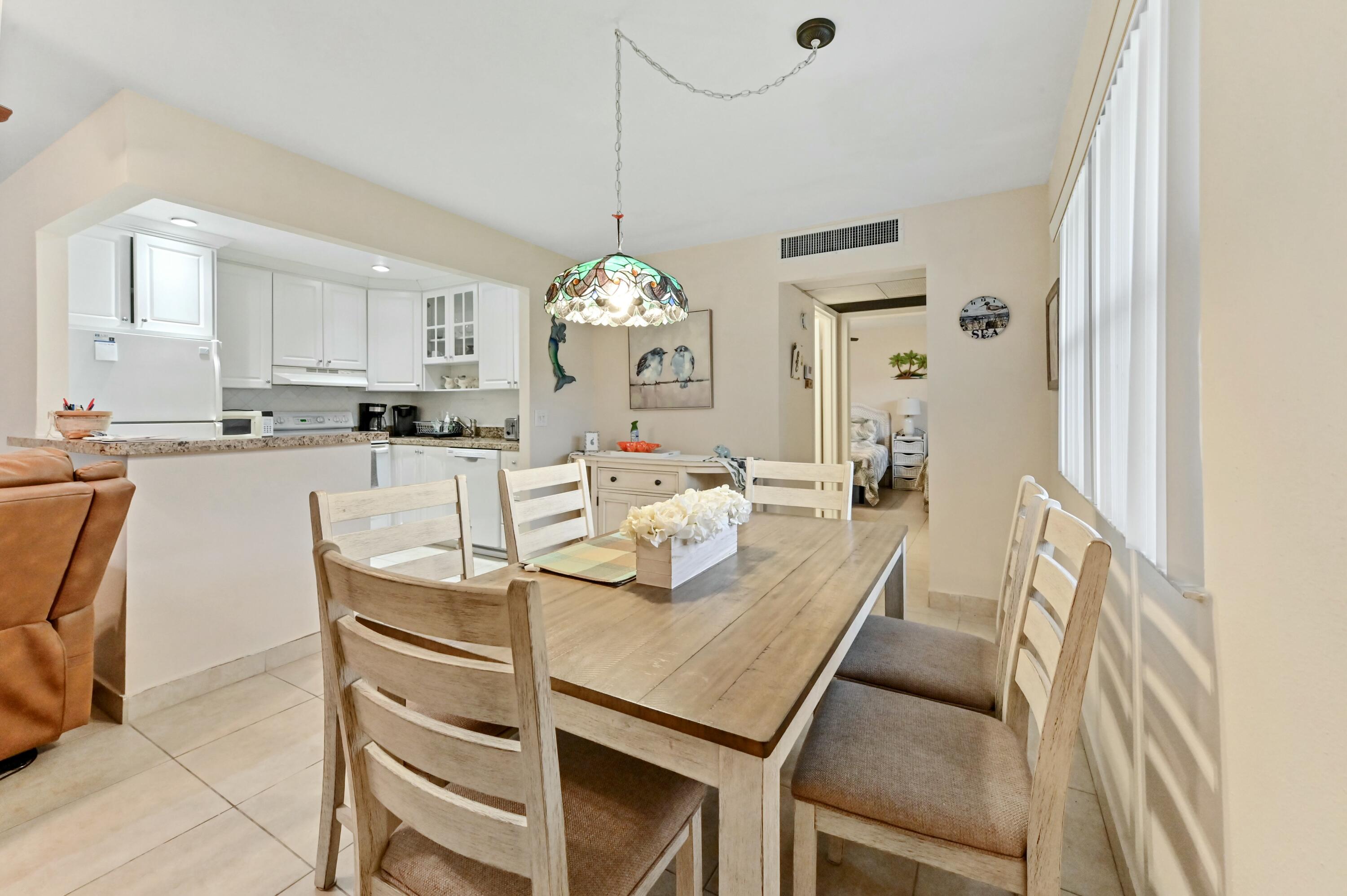 91 Waterford D Delray Beach, FL 33446 - Photo 9 of 37 tempImageLneD7v