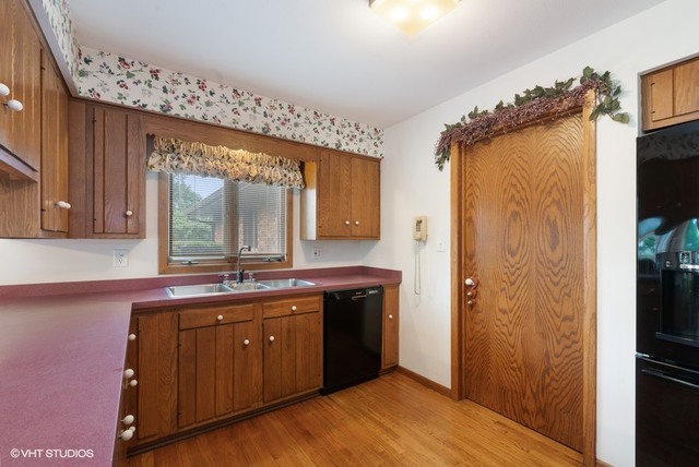 781 West Dresser Road DeKalb, IL 60115 - Photo 19 of 35