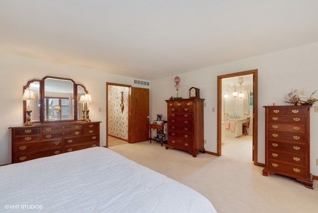 781 West Dresser Road DeKalb, IL 60115 - Photo 24 of 35