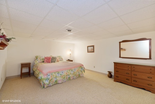 781 West Dresser Road DeKalb, IL 60115 - Photo 31 of 35