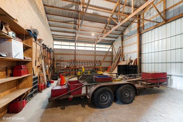 781 West Dresser Road DeKalb, IL 60115 - Photo 6 of 35