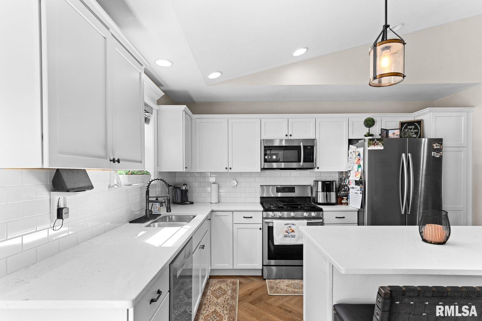 100 Presley Street Chillicothe, IL 61523 - Photo 14 of 37