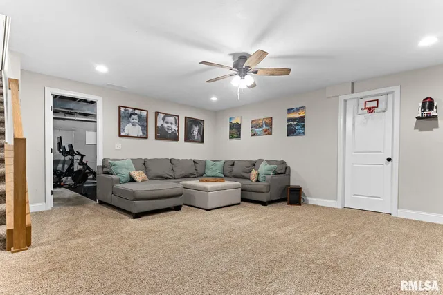 $410,000 | 100 Presley Street, Chillicothe, IL 61523