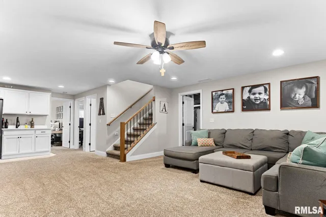 $410,000 | 100 Presley Street, Chillicothe, IL 61523