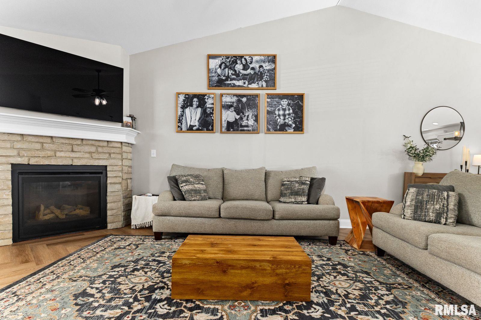 100 Presley Street Chillicothe, IL 61523 - Photo 8 of 37