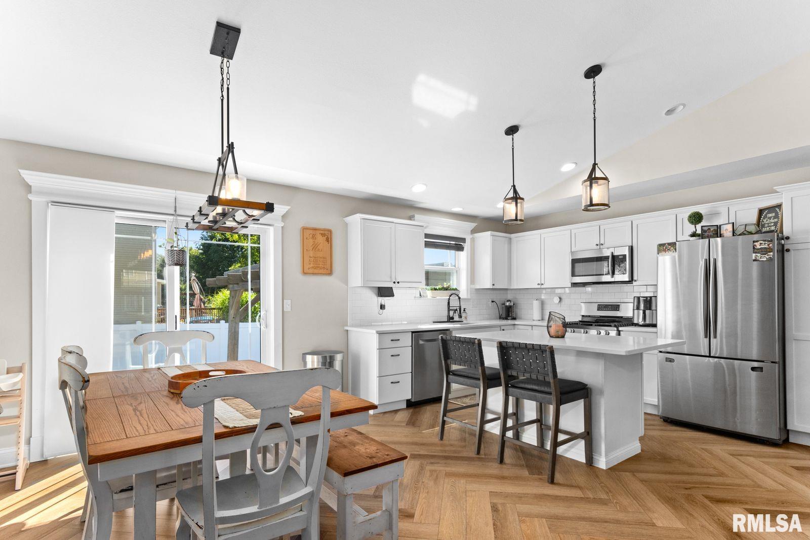 100 Presley Street Chillicothe, IL 61523 - Photo 10 of 37