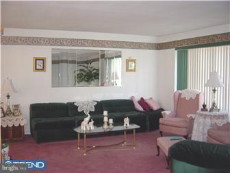 104 Blue Ridge Road Voorhees, NJ 08043 - Photo 4 of 8 Living Room