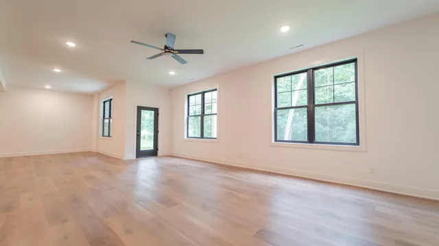 $1,029,999 | 161 North Winterberry Drive, Valparaiso, IN 46385