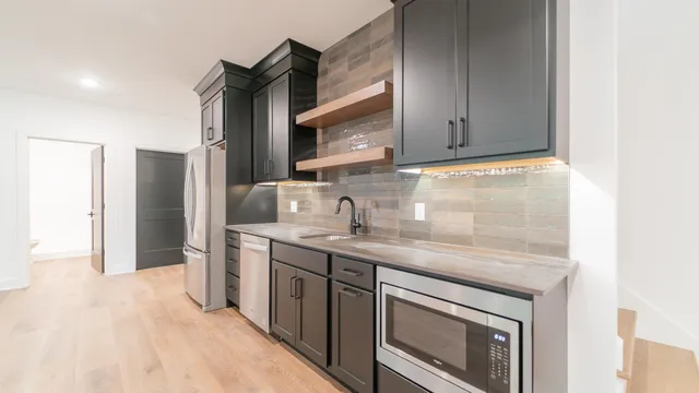 $1,029,999 | 161 North Winterberry Drive, Valparaiso, IN 46385