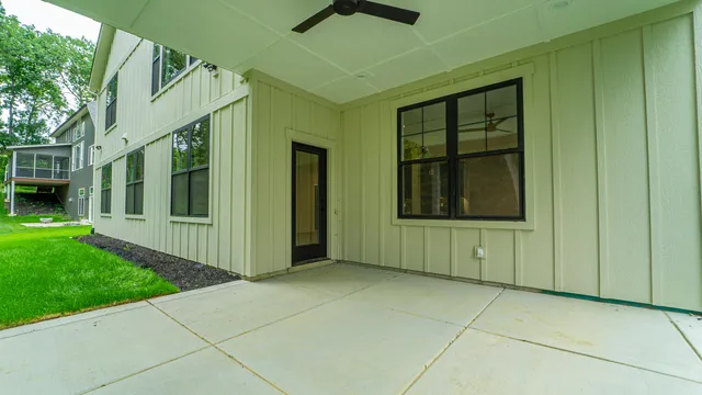 $1,029,999 | 161 North Winterberry Drive, Valparaiso, IN 46385