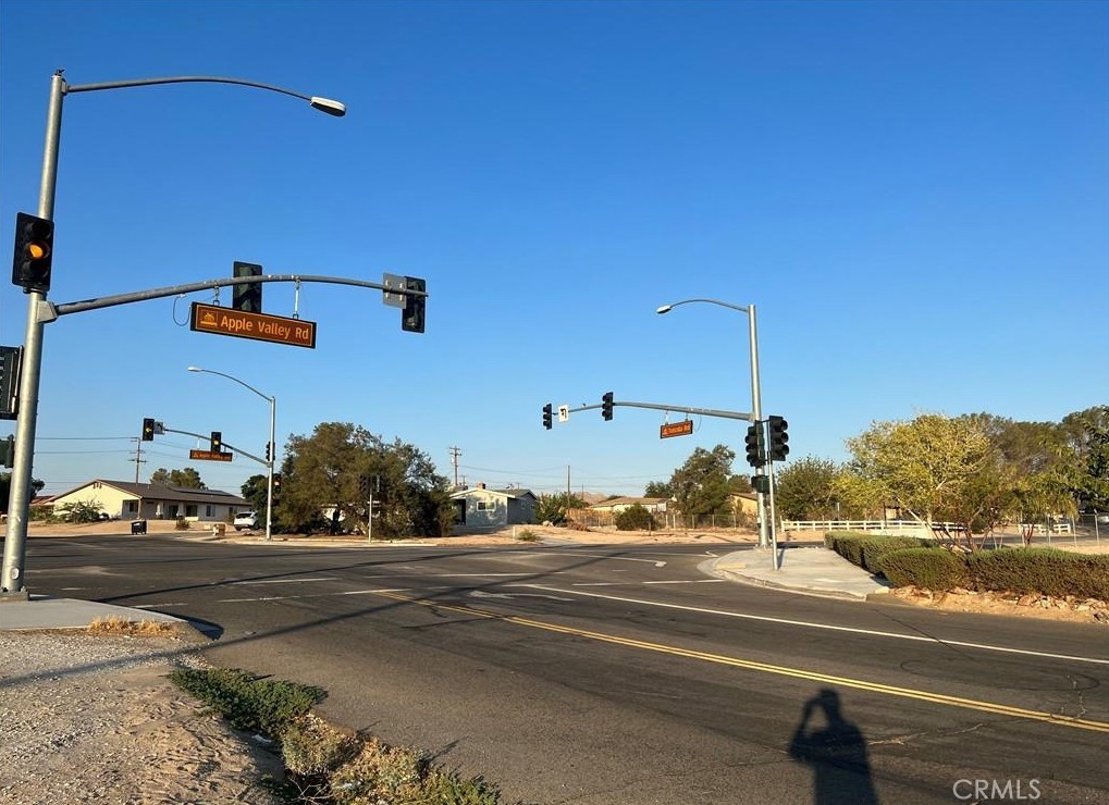 0 Tuscola Road Apple Valley, CA 92307 - Photo 3 of 5 a view of a street with houses