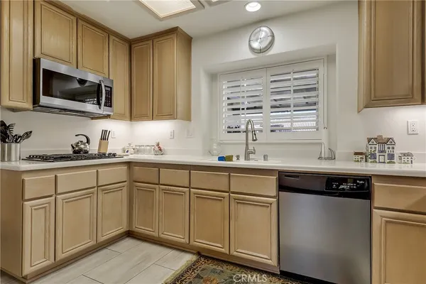 $4,225 | 43760 Milan Court, La Quinta, CA 92253