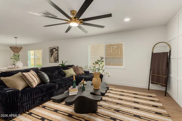 $3,495 | 516 East Greenway Drive, Tempe, AZ 85282