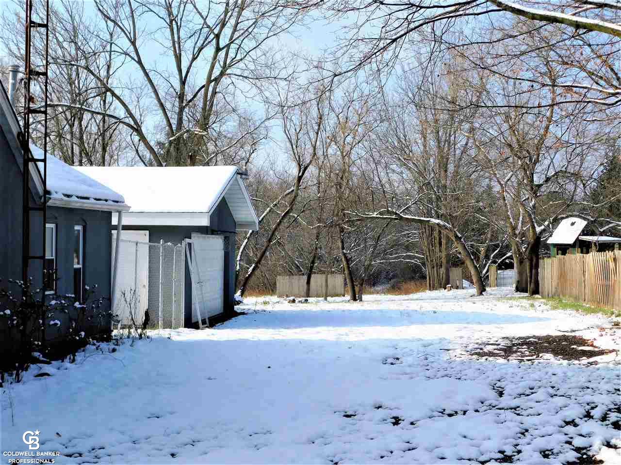 6193 North State Road Davison, MI 48423 - Photo 9 of 45