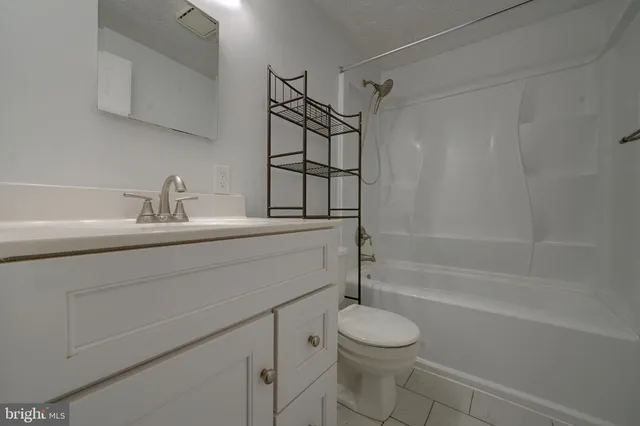 $2,400 | 8334 Mary Lee Lane, Laurel, MD 20723