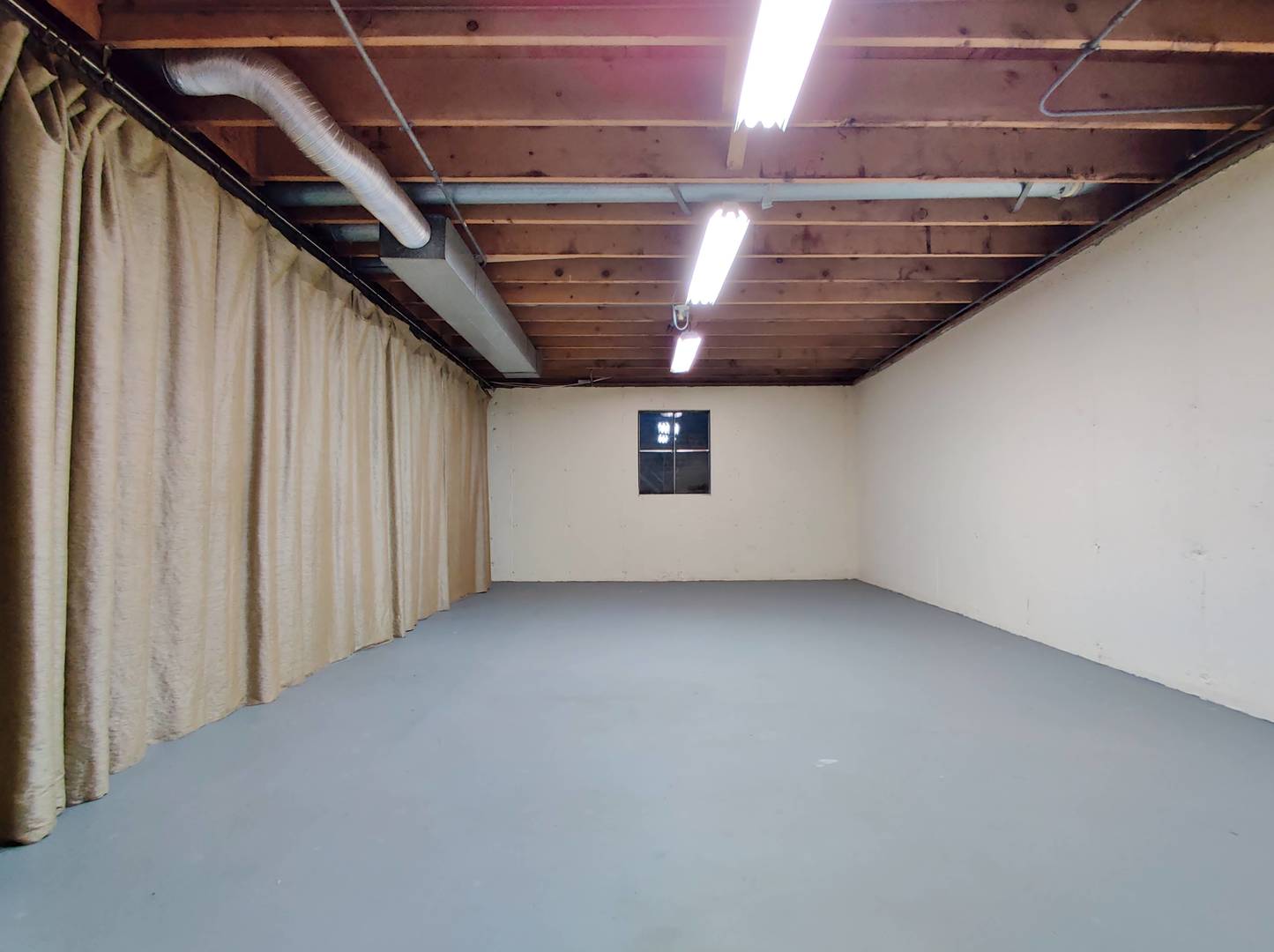 1520 Chippewa Drive Naperville, IL 60563 - Photo 18 of 18 a view of an empty room