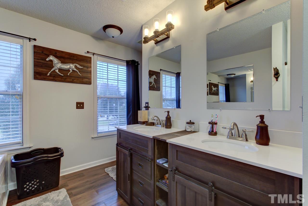 76 Line Drive Raleigh, NC 27603 - Photo 16 of 25 Gallery Image 16