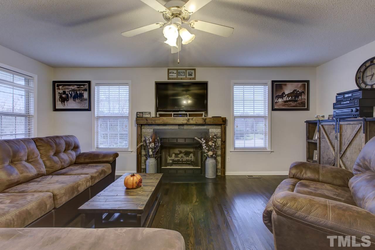 76 Line Drive Raleigh, NC 27603 - Photo 5 of 25 Gallery Image 5