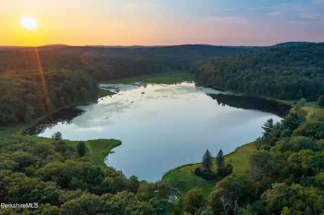 $4,500,000 | 19 Roberts Road, Sandisfield, MA 01255