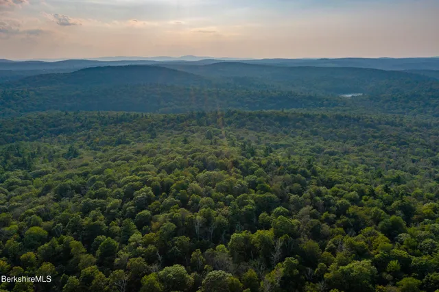 $4,500,000 | 19 Roberts Road, Sandisfield, MA 01255