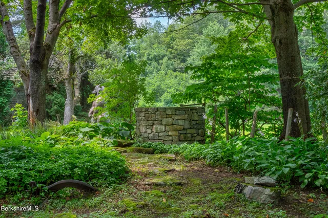 $4,500,000 | 19 Roberts Road, Sandisfield, MA 01255