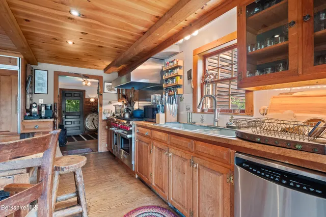 $4,500,000 | 19 Roberts Road, Sandisfield, MA 01255