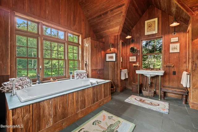 $4,500,000 | 19 Roberts Road, Sandisfield, MA 01255