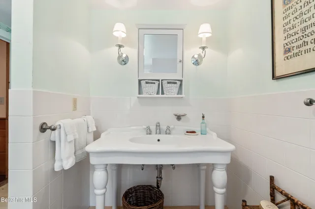 $4,500,000 | 19 Roberts Road, Sandisfield, MA 01255