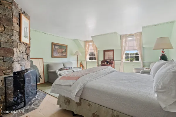 $4,500,000 | 19 Roberts Road, Sandisfield, MA 01255