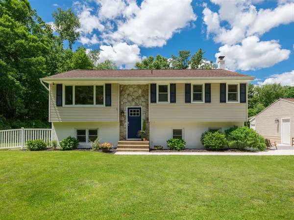 $369,500 | 5478 South 31st Street, Kalamazoo, MI 49048