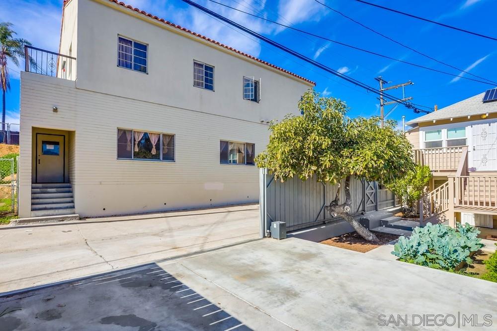 2525 E Street San Diego, CA 92102 - Photo 42 of 46 a house view with a outdoor space