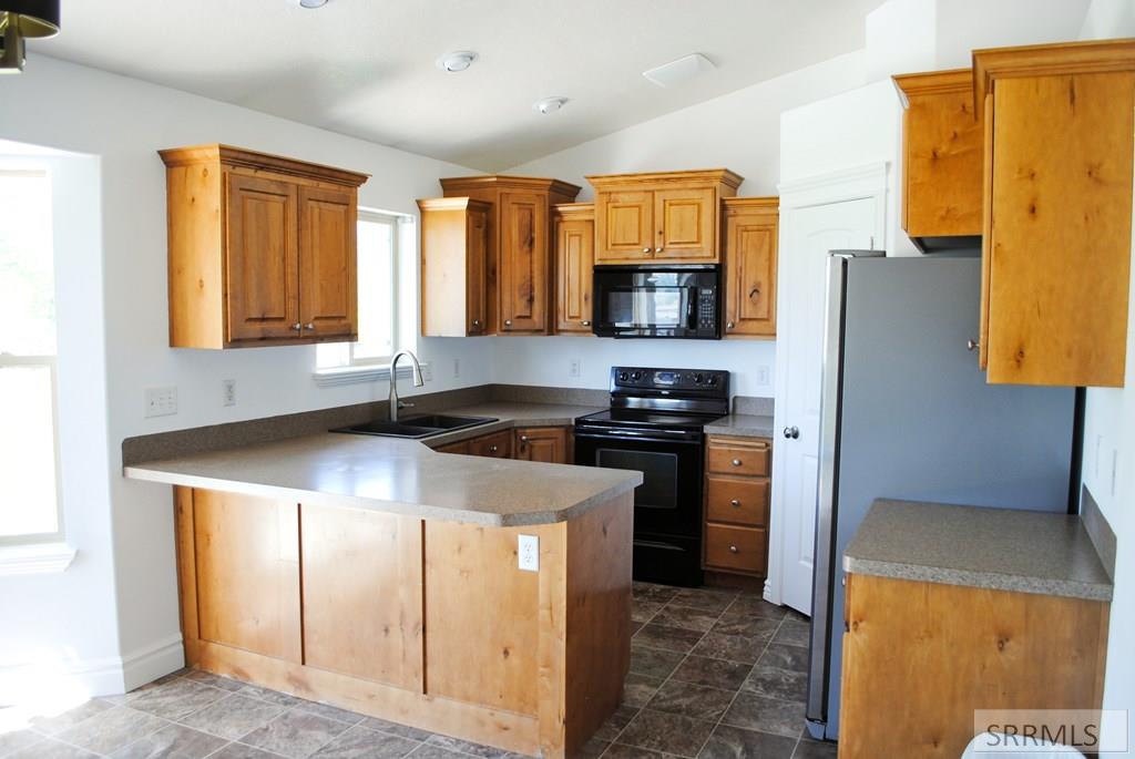 3600 Hyrum Drive Idaho Falls, ID 83401 - Photo 11 of 43