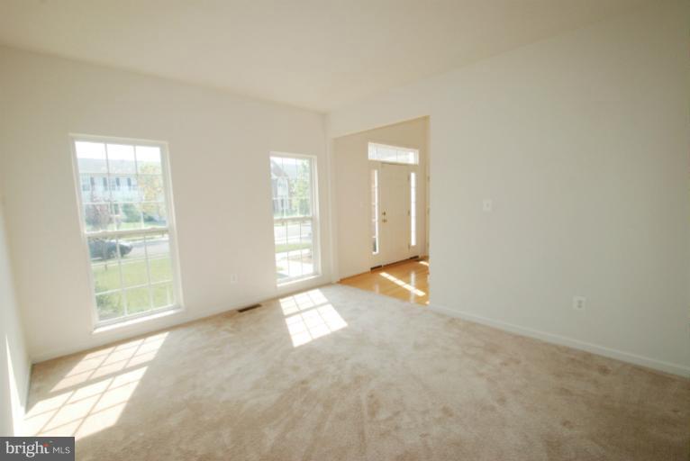 109 Lister Lane Ridgely, MD 21660 - Photo 16 of 30 Living Room